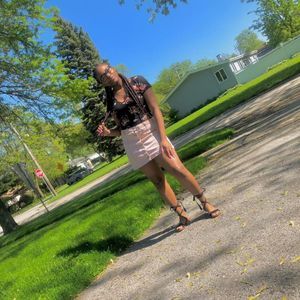 Meet your Posher, Letavia